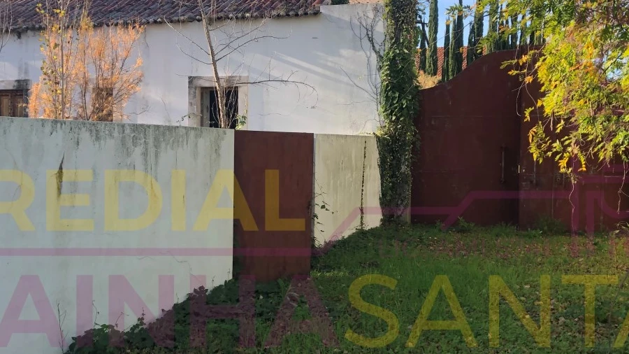 Moradia T6 para Venda em Santa Margarida da Coutada