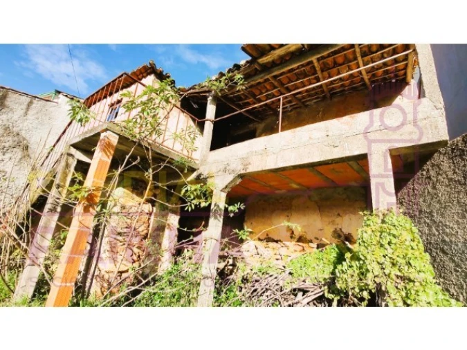 Moradia T2 para Venda em Semide e Rio Vide Foto 9