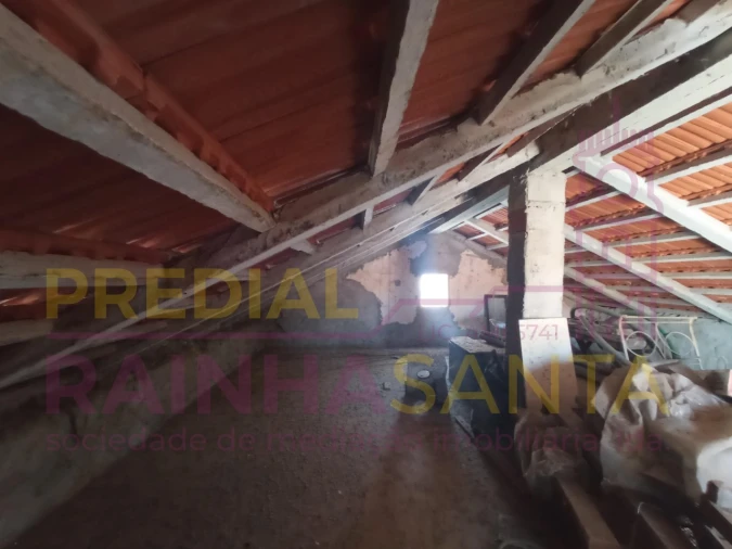 Moradia T2 para Venda em Santo Varão Foto 8