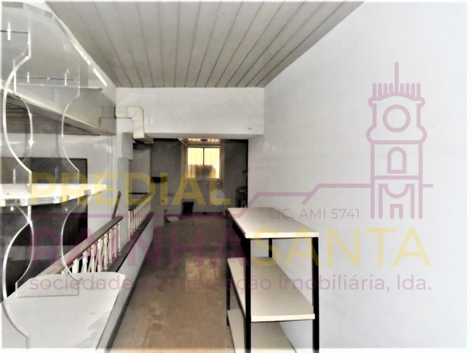 Prédio para Venda em Sé Nova, Santa Cruz, Almedina e São Bartolomeu Foto 2