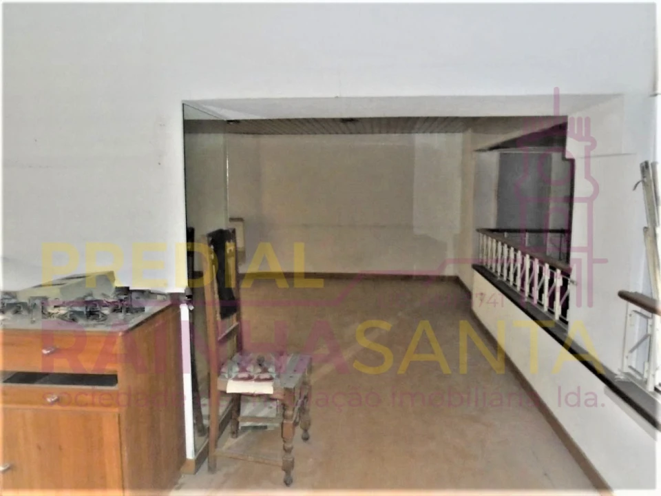 Prédio para Venda em Sé Nova, Santa Cruz, Almedina e São Bartolomeu Foto 4