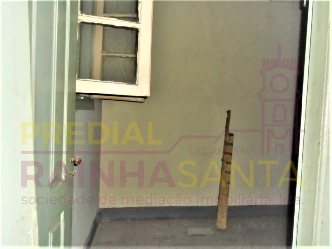 Prédio para Venda em Sé Nova, Santa Cruz, Almedina e São Bartolomeu Foto 8