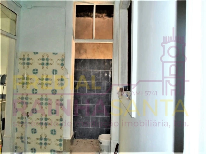 Prédio para Venda em Sé Nova, Santa Cruz, Almedina e São Bartolomeu Foto 16