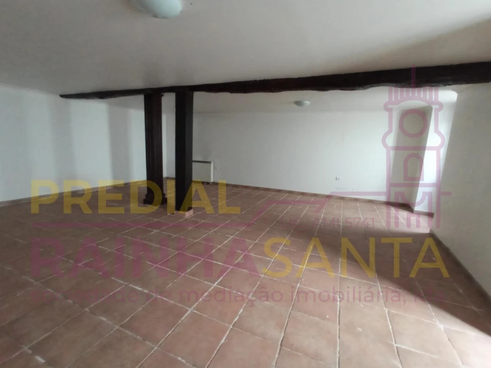 Moradia T5 para Venda em Abrunheira, Verride e Vila Nova da Barca Foto 22