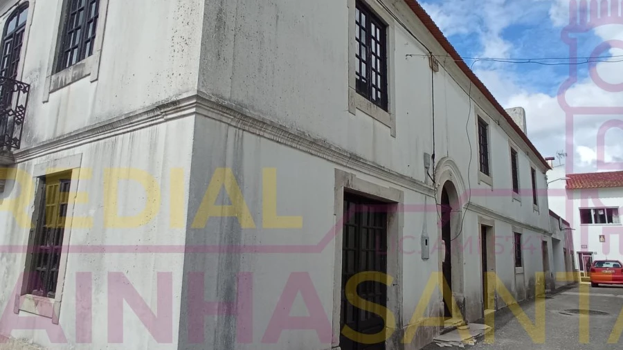 Moradia T5 para Venda em Abrunheira, Verride e Vila Nova da Barca
