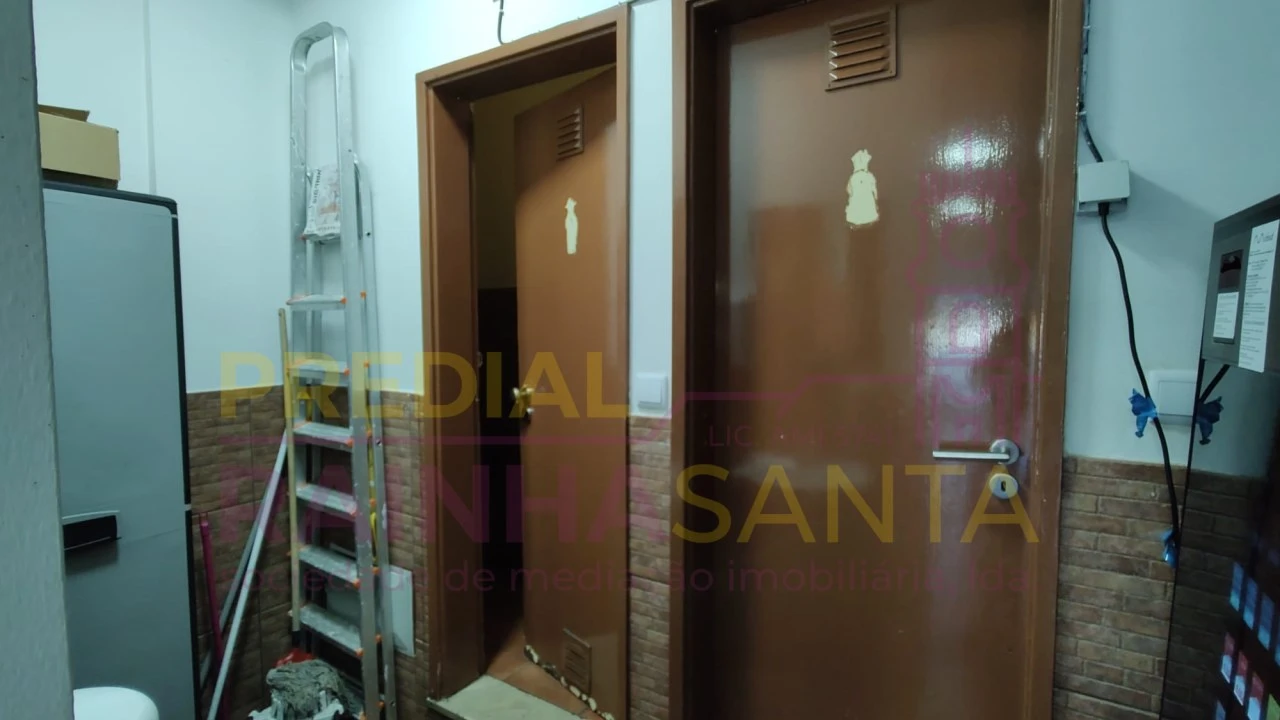 Negócio para Venda em Santo Antonio dos Olivais Foto 7