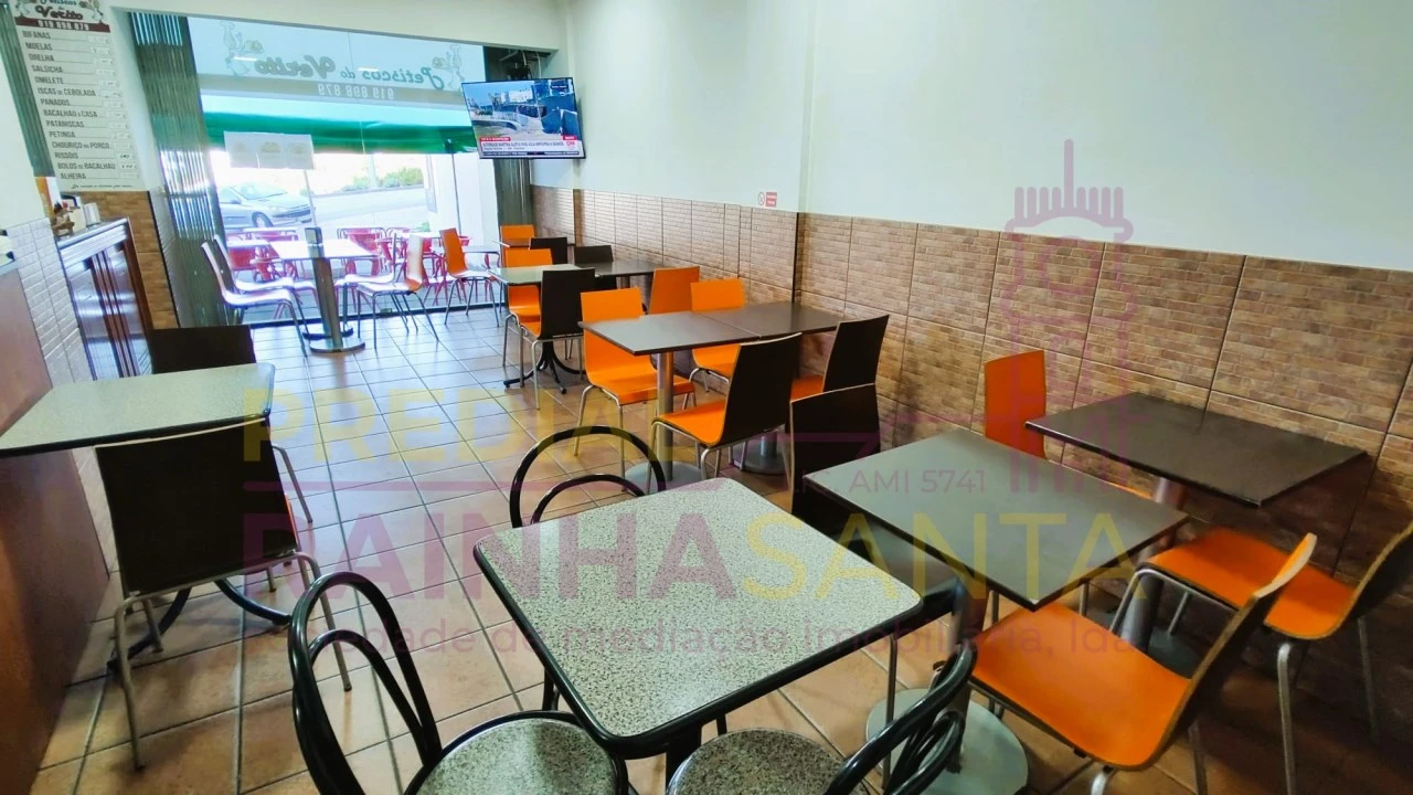 Negócio para Venda em Santo Antonio dos Olivais Foto 13