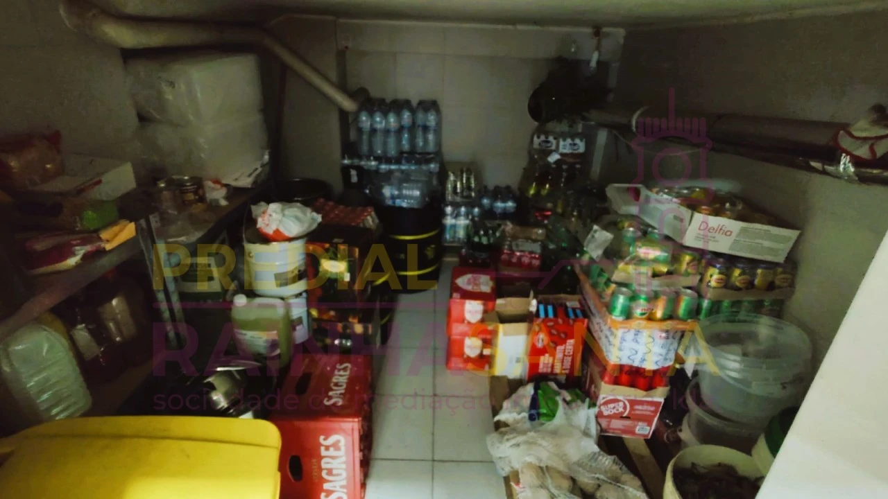 Negócio para Venda em Santo Antonio dos Olivais Foto 16