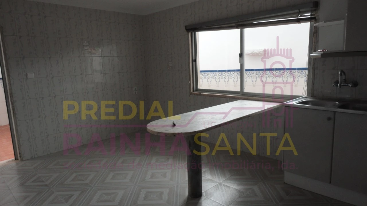 Moradia T2 para Venda em Souselas e Botão Foto 2