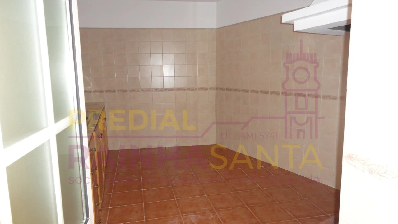 Moradia T2 para Venda em Souselas e Botão Foto 8
