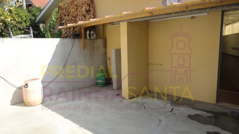 Moradia T2 para Venda em Souselas e Botão