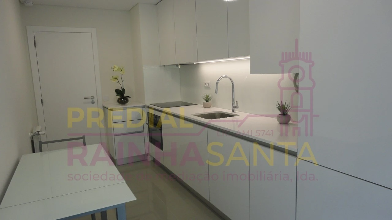 Apartamento T4 para Venda em Buarcos Foto 24