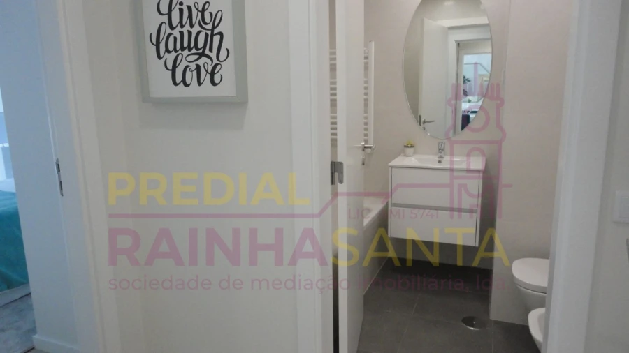 Apartamento T4 para Venda em Buarcos Foto 10