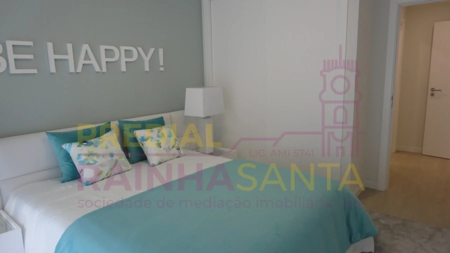 Apartamento T4 para Venda em Buarcos Foto 16