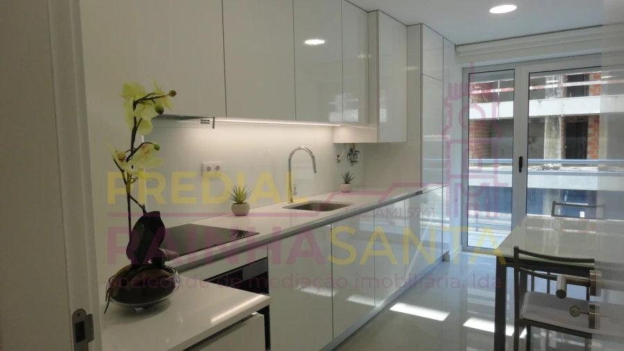 Apartamento T4 para Venda em Buarcos Foto 19