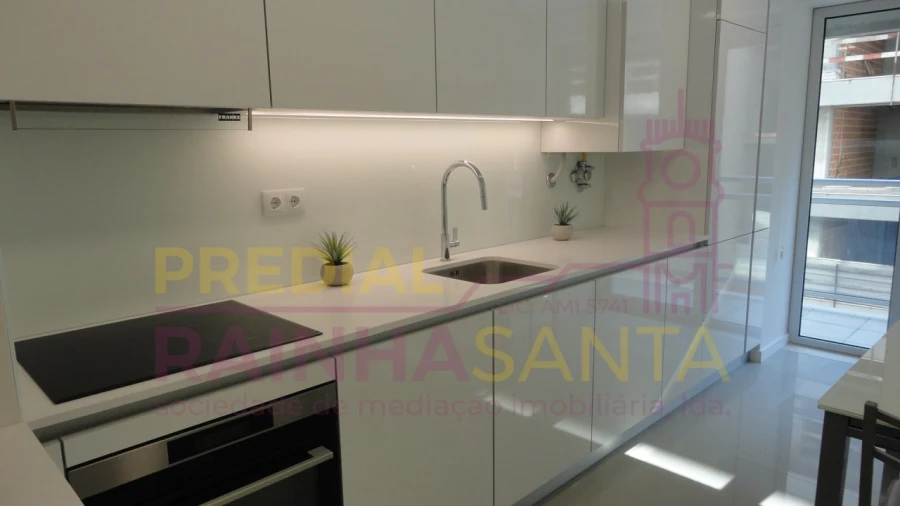 Apartamento T4 para Venda em Buarcos Foto 20