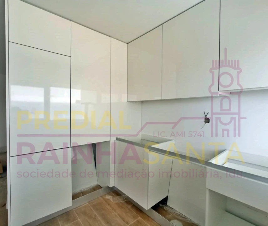 Apartamento T2 para Venda em Buarcos Foto 3