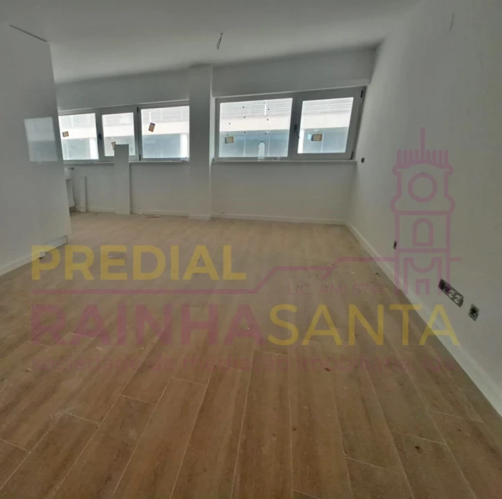 Apartamento T2 para Venda em Buarcos Foto 2