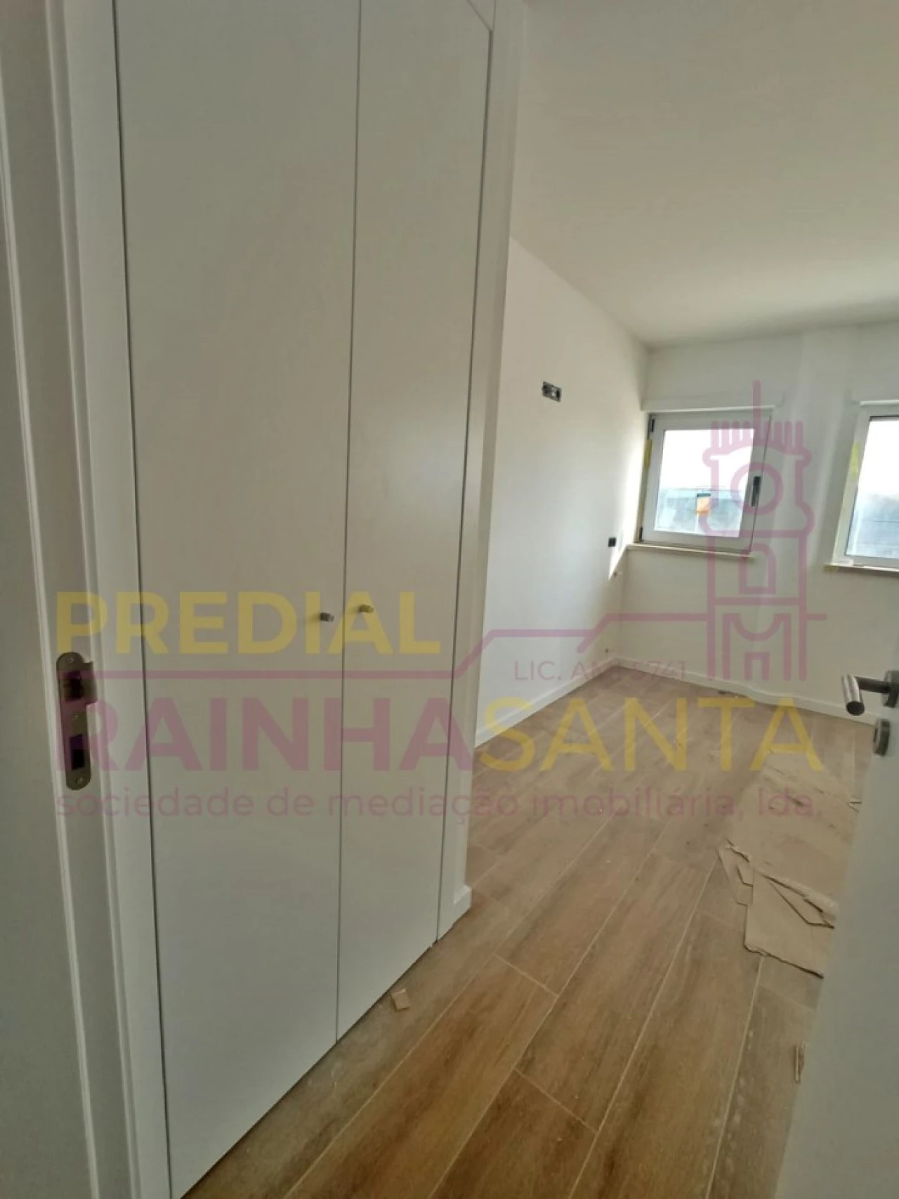 Apartamento T2 para Venda em Buarcos Foto 1