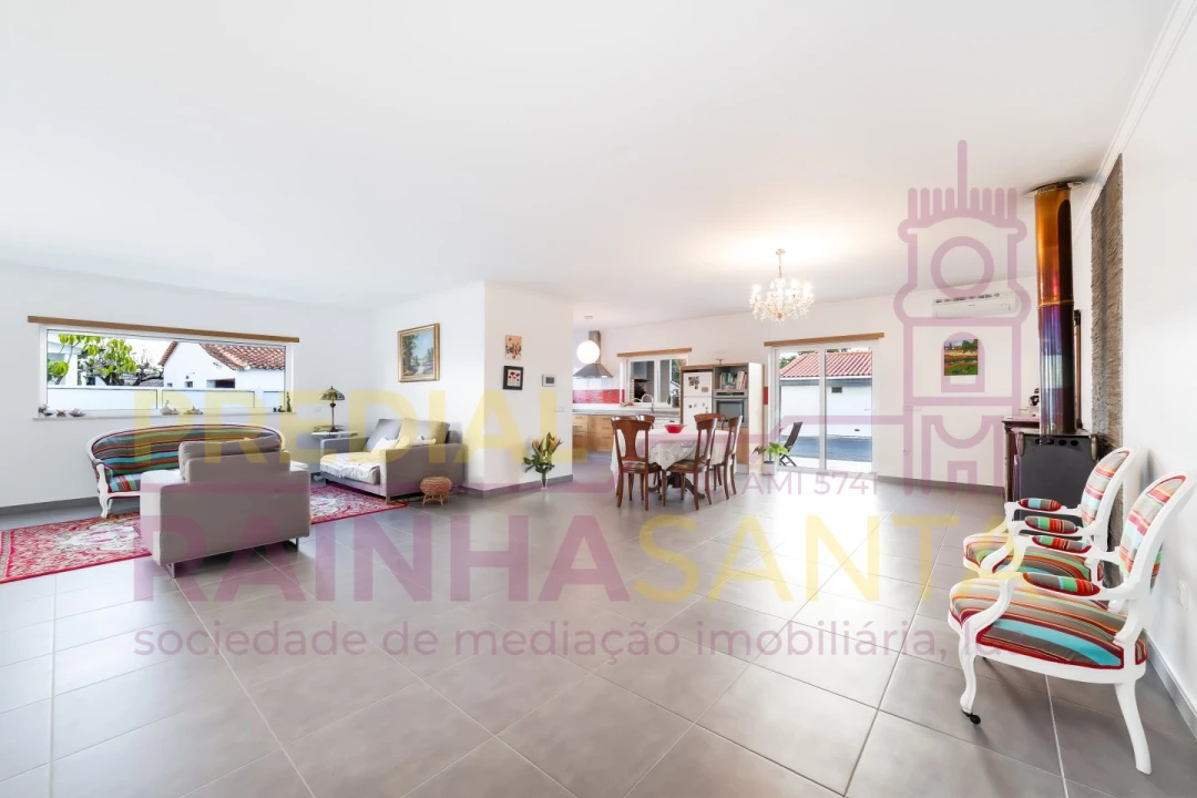 Moradia T3 para Venda em Cadima Foto 6