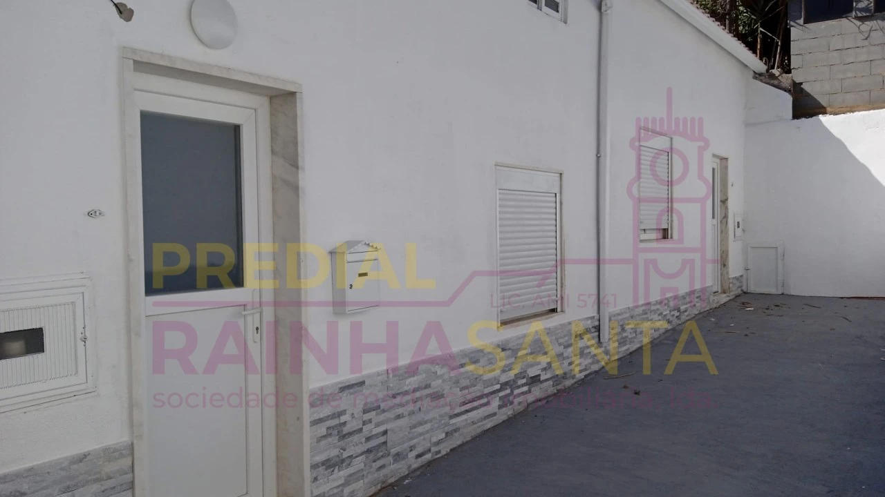 Moradia T9 para Venda em Ajuda Foto 1