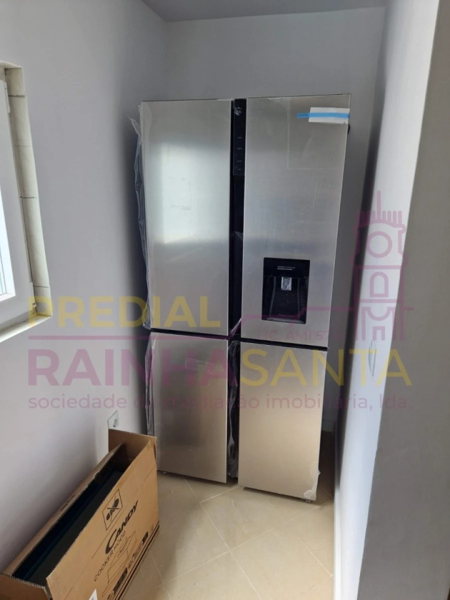 Moradia T9 para Venda em Ajuda Foto 7