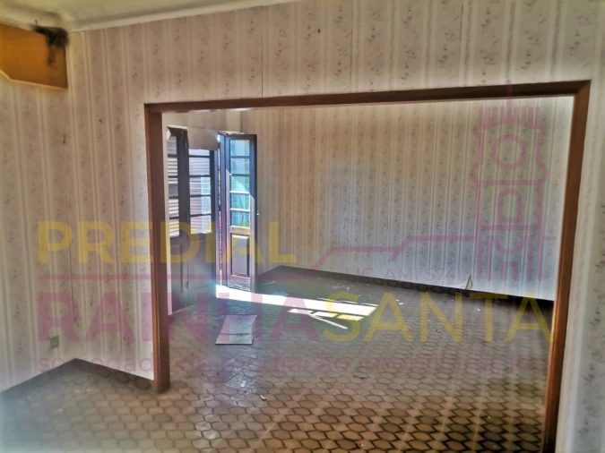 Moradia T5 para Venda em Cernache Foto 26