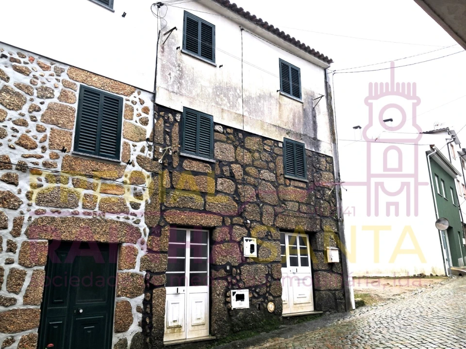 Moradia para Venda em Candosa Foto 1