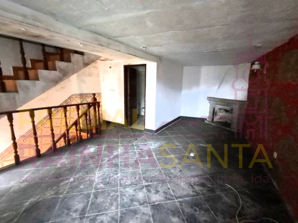 Moradia para Venda em Candosa Foto 12