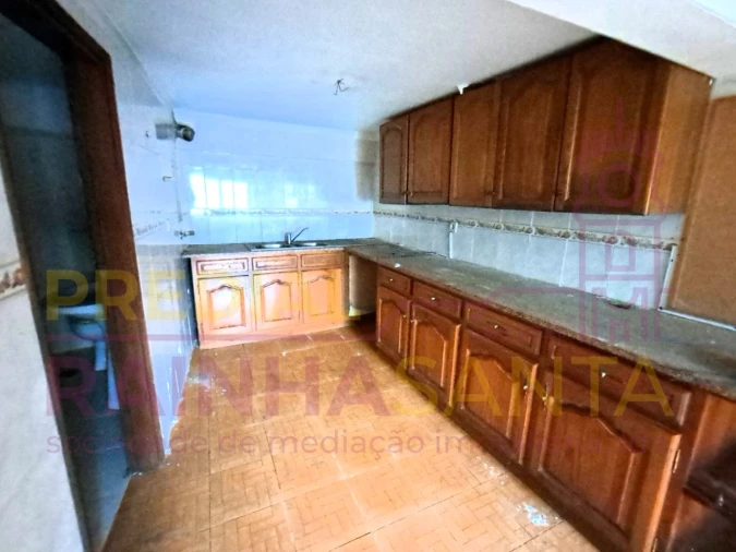 Moradia para Venda em Candosa Foto 3