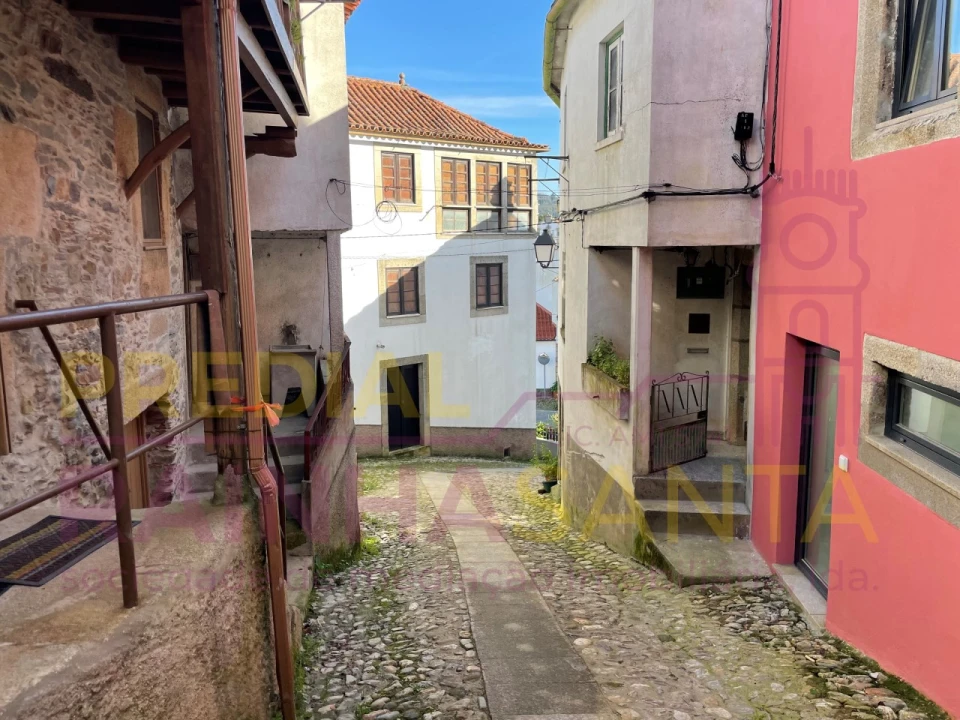 Prédio para Venda em Vila Cova de Alva e Anseriz Foto 10