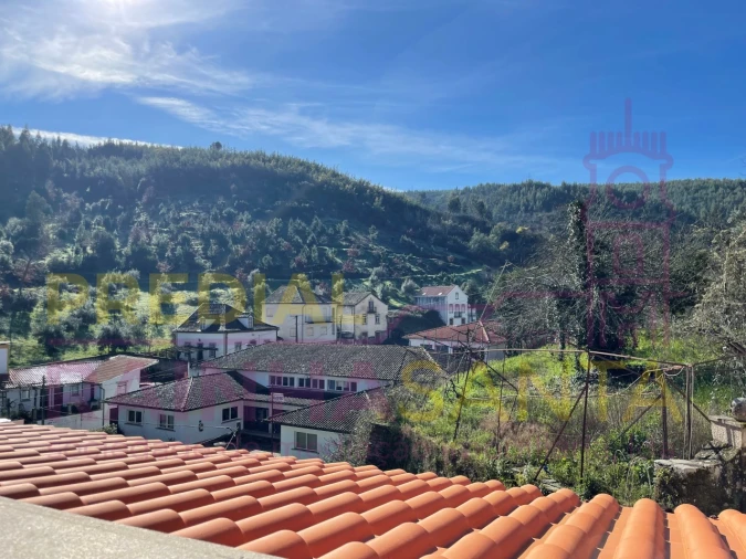 Prédio para Venda em Vila Cova de Alva e Anseriz Foto 9
