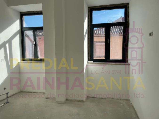 Prédio para Venda em Vila Cova de Alva e Anseriz Foto 14