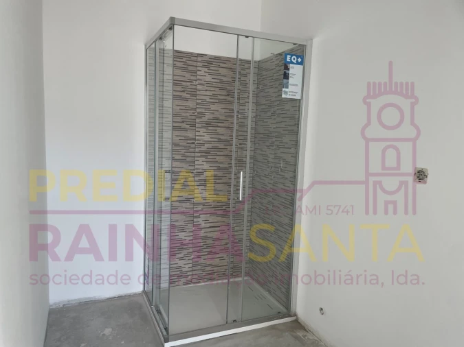 Prédio para Venda em Vila Cova de Alva e Anseriz Foto 18