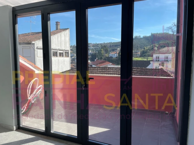 Prédio para Venda em Vila Cova de Alva e Anseriz Foto 22