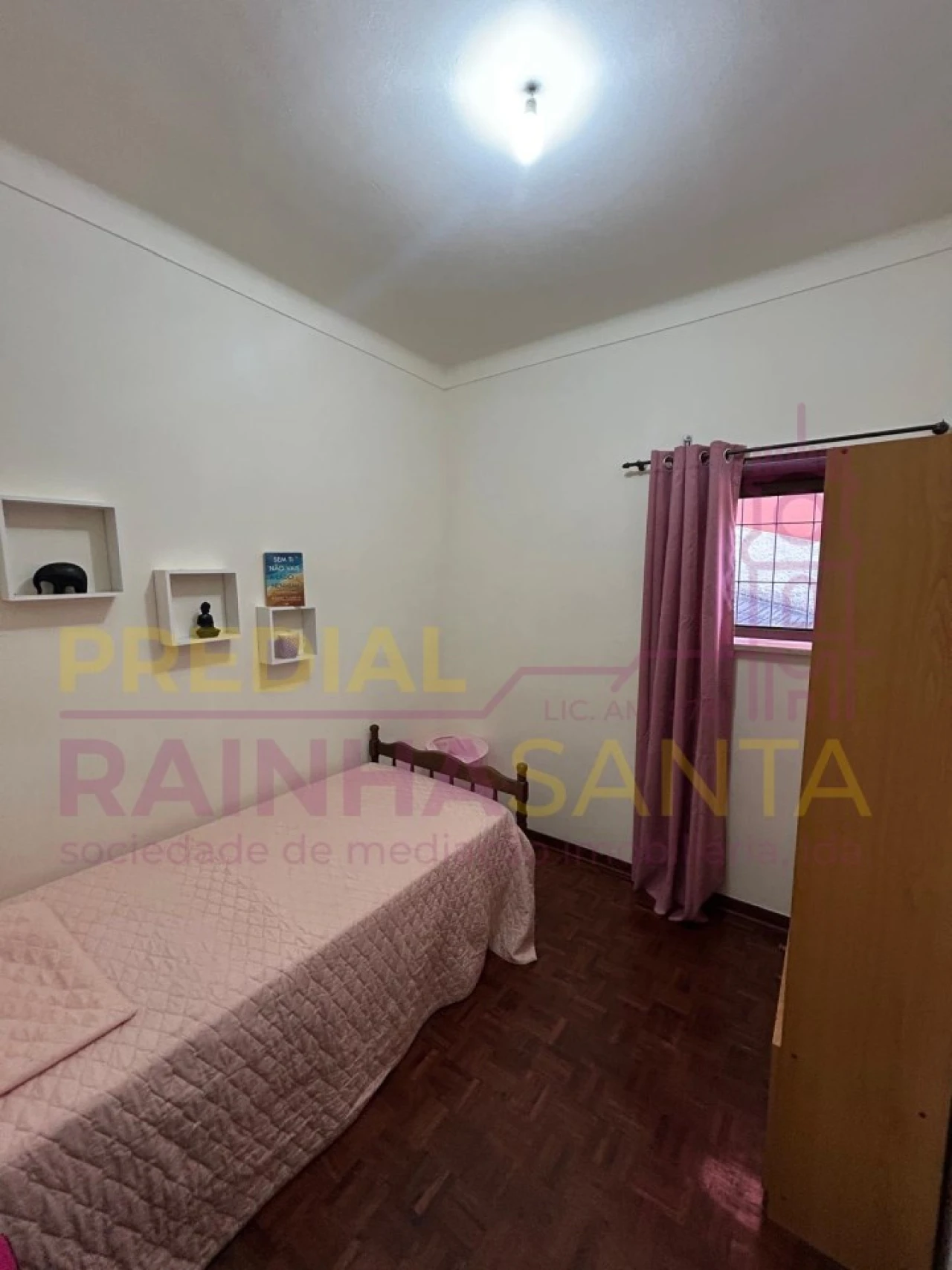 Quarto para Arrendamento em Santa Clara e Castelo Viegas Foto 2