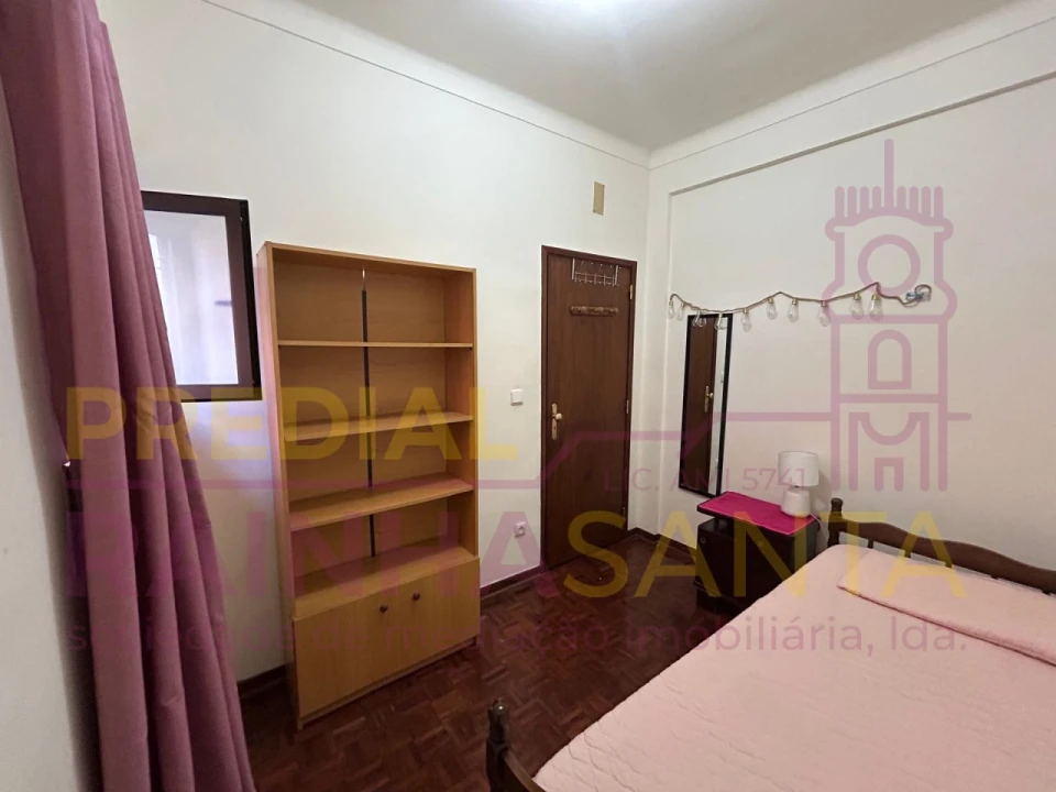 Quarto para Arrendamento em Santa Clara e Castelo Viegas Foto 5