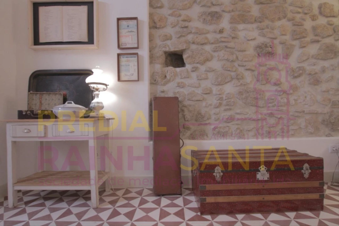 Apartamento T1 para Arrendamento em Sé Nova, Santa Cruz, Almedina e São Bartolomeu Foto 10