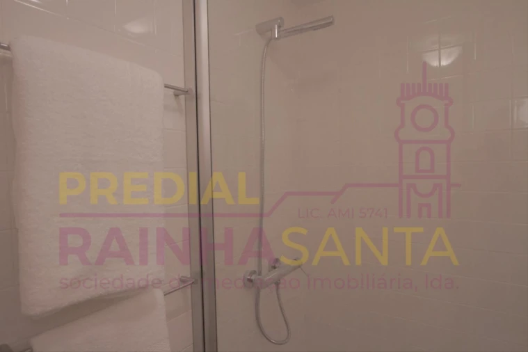 Apartamento T1 para Arrendamento em Sé Nova, Santa Cruz, Almedina e São Bartolomeu Foto 12