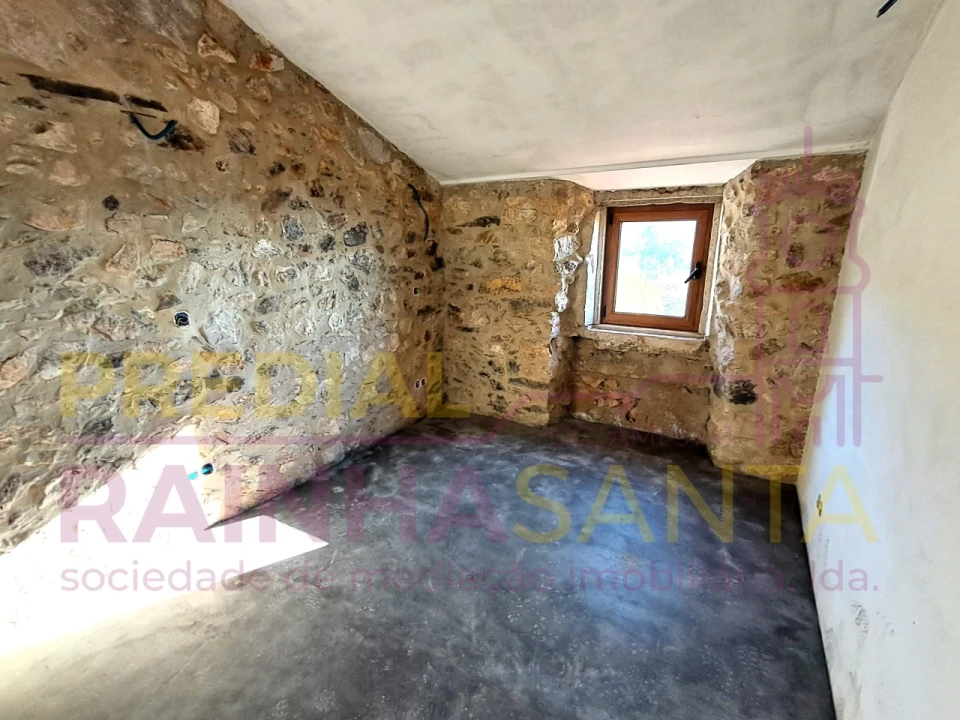 Moradia T2 para Venda em Cumeeira Foto 6