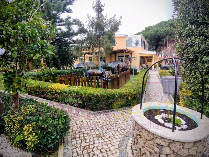 Quinta T4 para Venda em São João das Lampas e Terrugem Foto 2