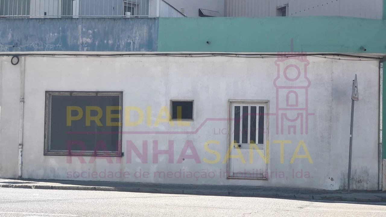 Armazém para Venda em Guarda Foto 2