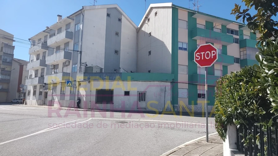 Armazém para Venda em Guarda