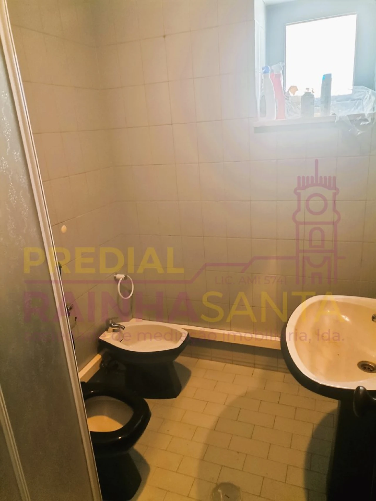 Quarto para Arrendamento em Santo Antonio dos Olivais Foto 6