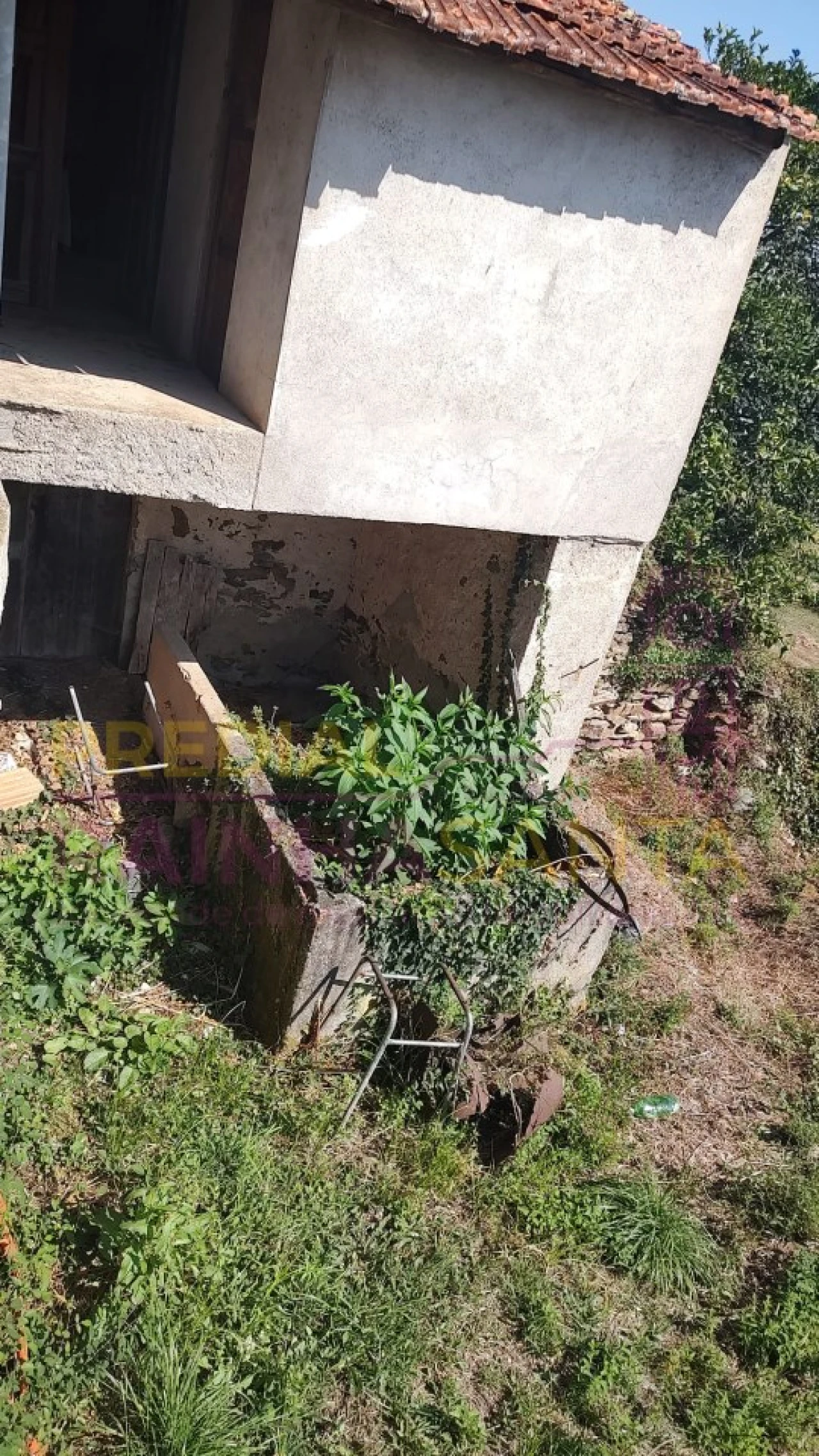 Moradia T2 para Venda em Arrifana Foto 11