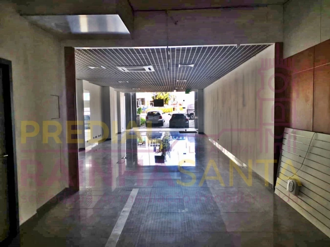 Loja para Arrendamento em Santo Antonio dos Olivais Foto 6