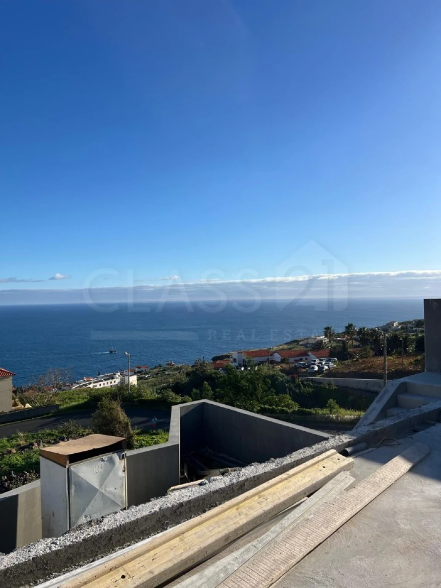 Moradia T3 para Venda em Caniço Foto 37