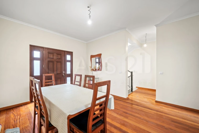 Moradia T2 para Venda em Gaula Foto 9