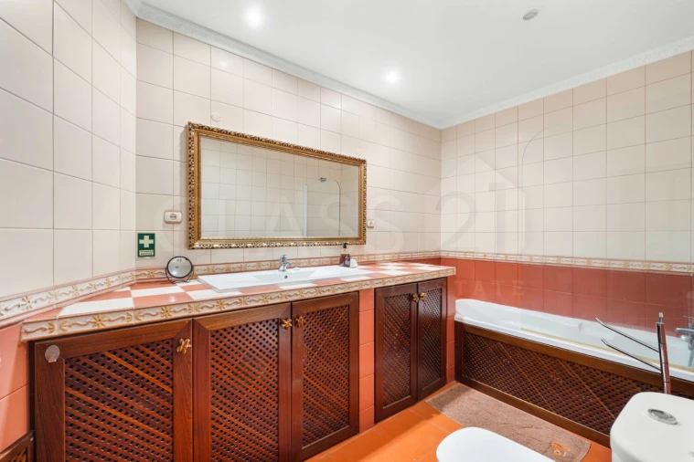 Moradia T3 para Venda em Funchal (São Pedro) Foto 21