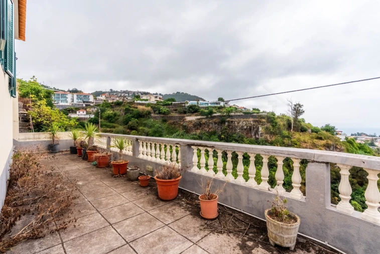 Moradia T3 para Venda em Funchal (Santa Maria Maior) Foto 5